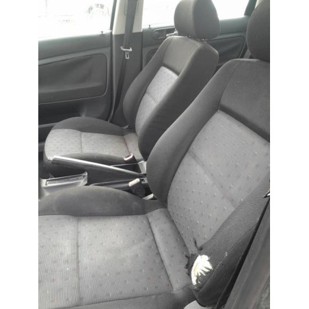 Platine feu arriere gauche VOLKSWAGEN PASSAT 4 PHASE 1 d’occasion