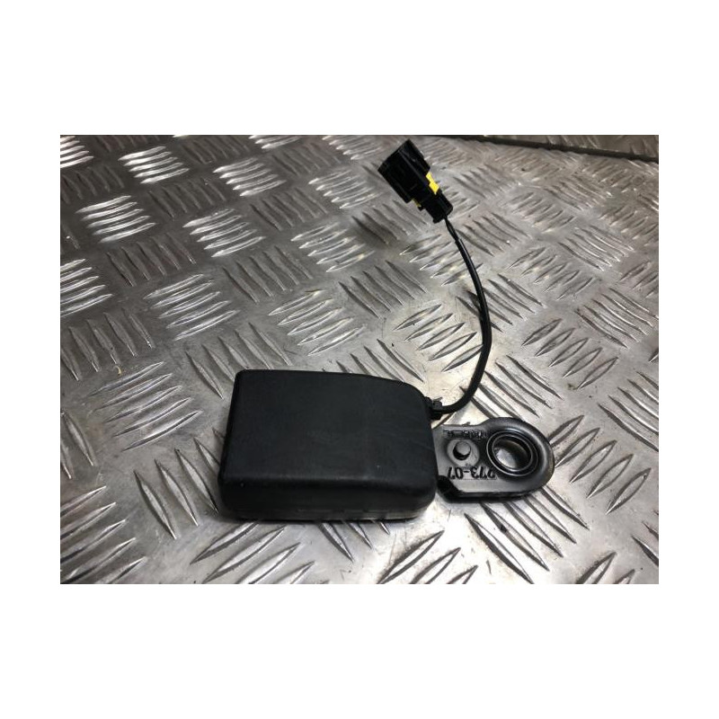 Attache ceinture arriere droit PEUGEOT 207 PHASE 1 CABRIOLET d’occasion