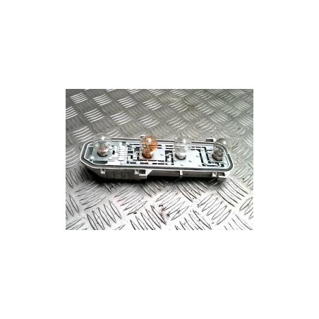 Platine feu arriere droit RENAULT CLIO 2 PHASE 2 d’occasion