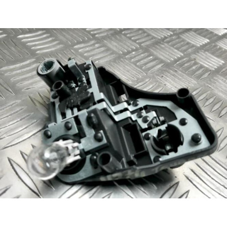 Platine feu arriere droit VOLKSWAGEN TOURAN 2 d’occasion