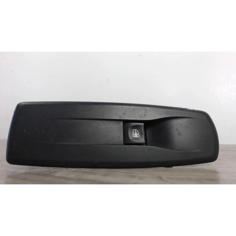 Interrupteur de leve vitre avant droit RENAULT LAGUNA 3 PHASE 1 COUPE d’occasion