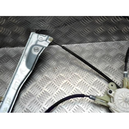 Leve vitre electrique avant droit RENAULT LAGUNA 3 PHASE 1 d’occasion