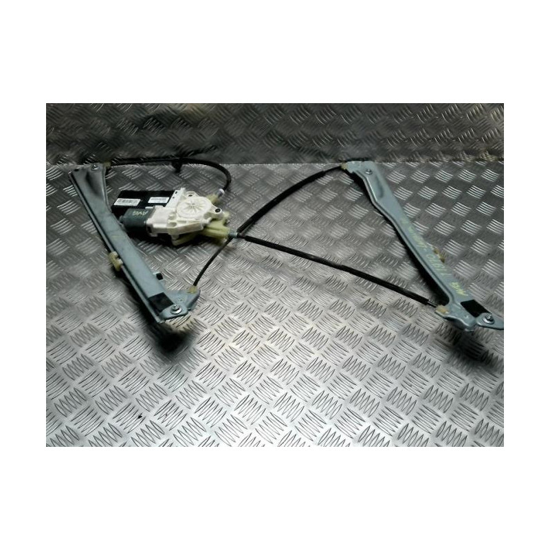 Leve vitre electrique avant gauche RENAULT LAGUNA 3 PHASE 1 d’occasion