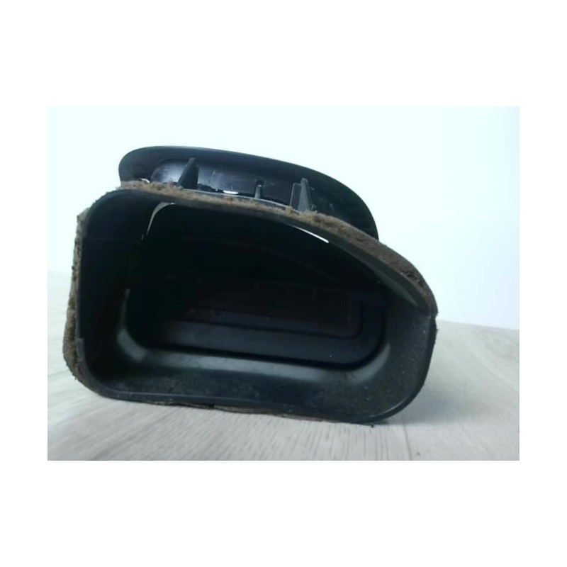 Aerateur tableau de bord avant gauche PEUGEOT 206 PHASE 1 d’occasion