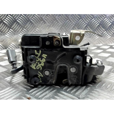 Serrure avant gauche SEAT IBIZA 2 PHASE 3 d’occasion