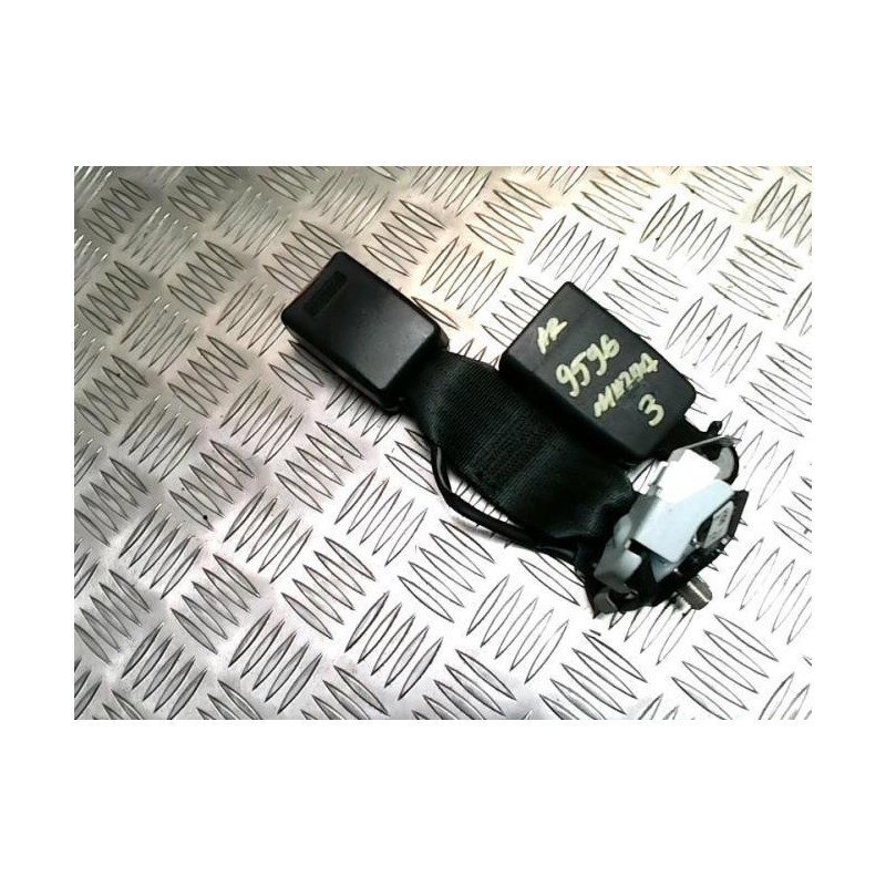 Attache ceinture arriere centrale MAZDA 3 3 PHASE 1 d’occasion