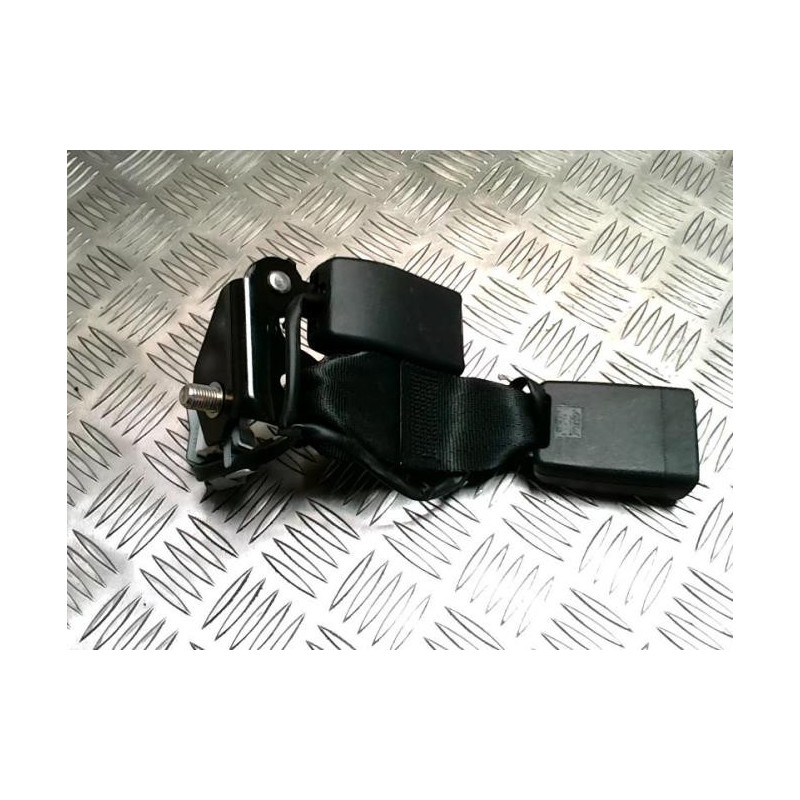 Attache ceinture arriere centrale MAZDA 3 3 PHASE 1 d’occasion