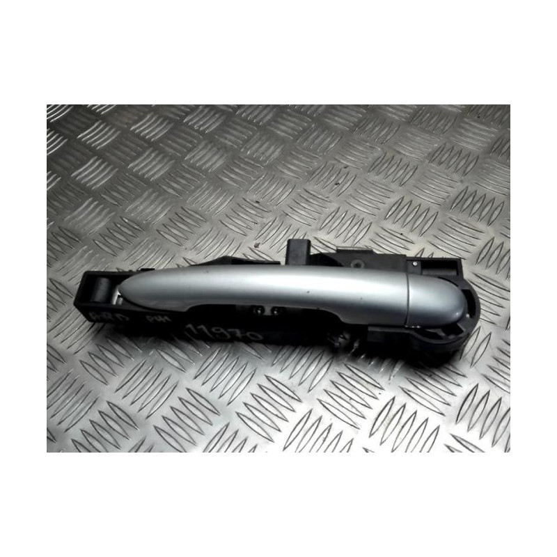 Poignee porte arriere droit RENAULT LAGUNA 3 PHASE 1 d’occasion