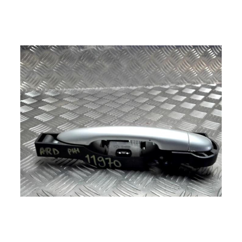 Poignee porte arriere droit RENAULT LAGUNA 3 PHASE 1 d’occasion