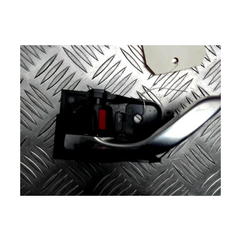Poignee interieur arriere gauche MAZDA 3 3 PHASE 1 d’occasion