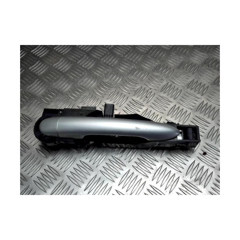 Poignee porte arriere gauche RENAULT LAGUNA 3 PHASE 1 d’occasion