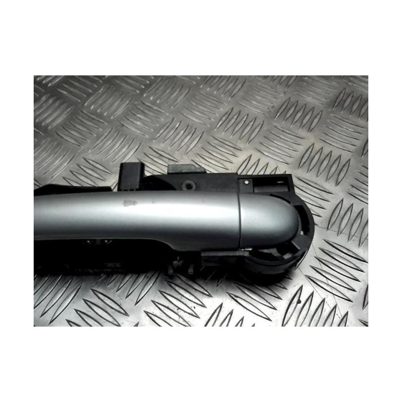 Poignee porte avant droit RENAULT LAGUNA 3 PHASE 1 d’occasion