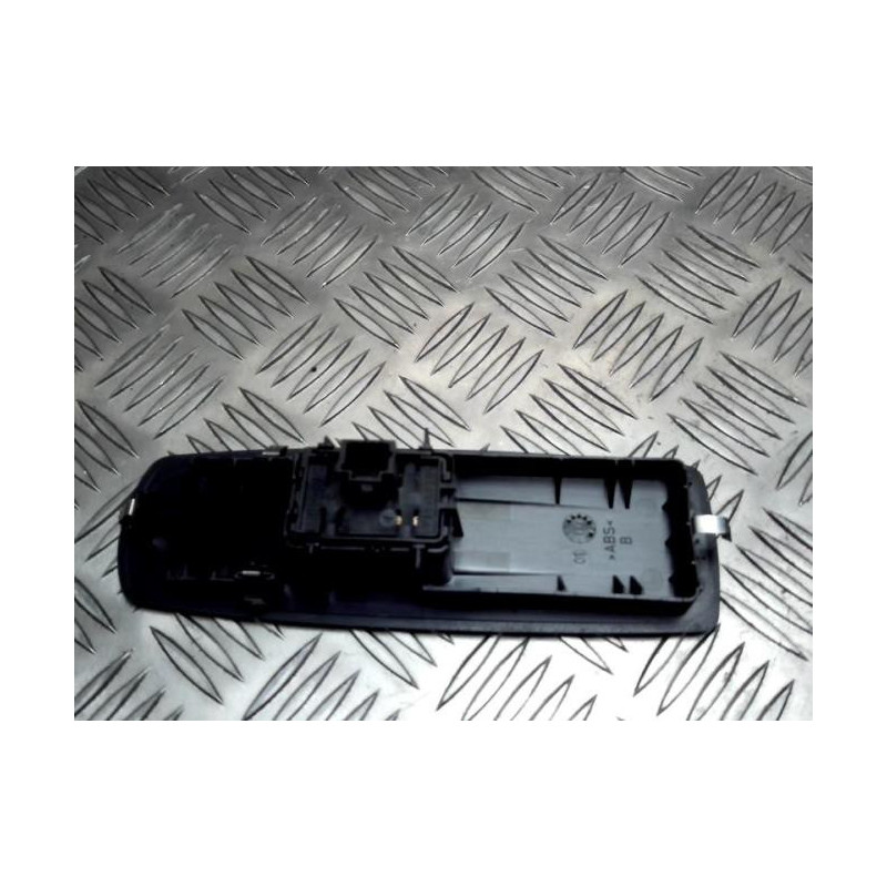 Interrupteur de leve vitre avant droit RENAULT LAGUNA 3 PHASE 1 d’occasion