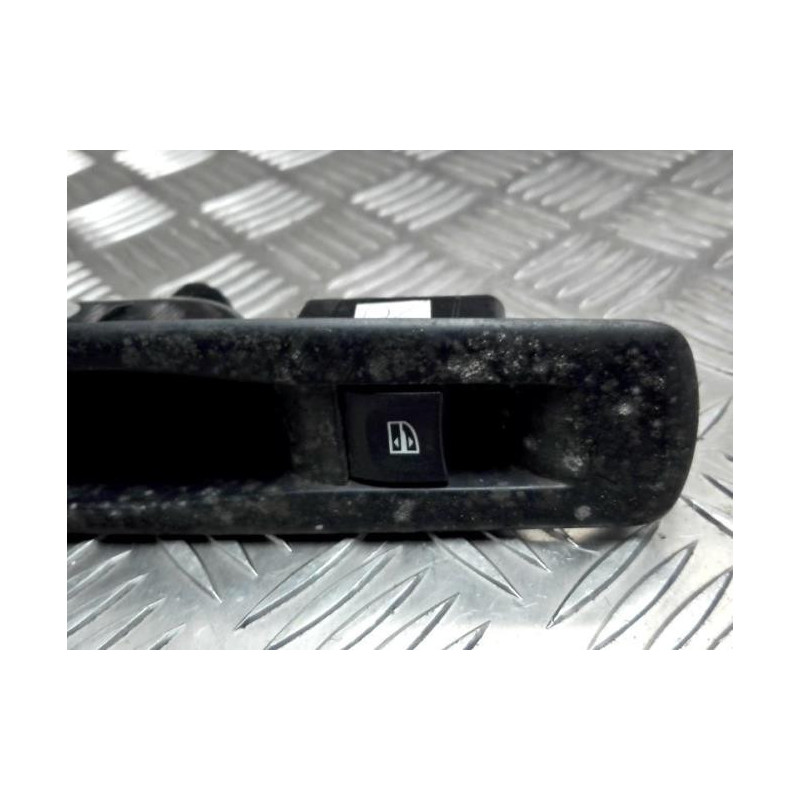 Interrupteur de leve vitre arriere droit RENAULT LAGUNA 3 PHASE 1 d’occasion