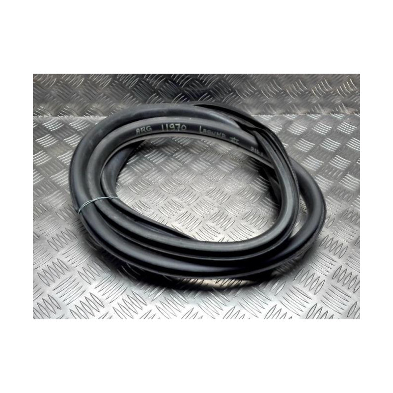 Joint de porte arriere gauche RENAULT LAGUNA 3 PHASE 1 d’occasion