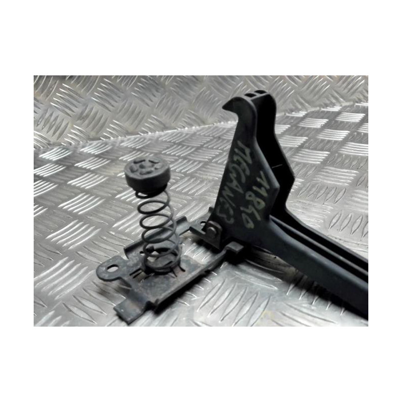 Poignee d'ouverture de capot RENAULT MEGANE 3 PHASE 1 COUPE d’occasion