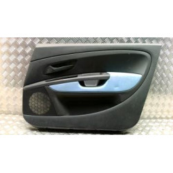 Panneau de porte avant droit FIAT GRANDE PUNTO d’occasion