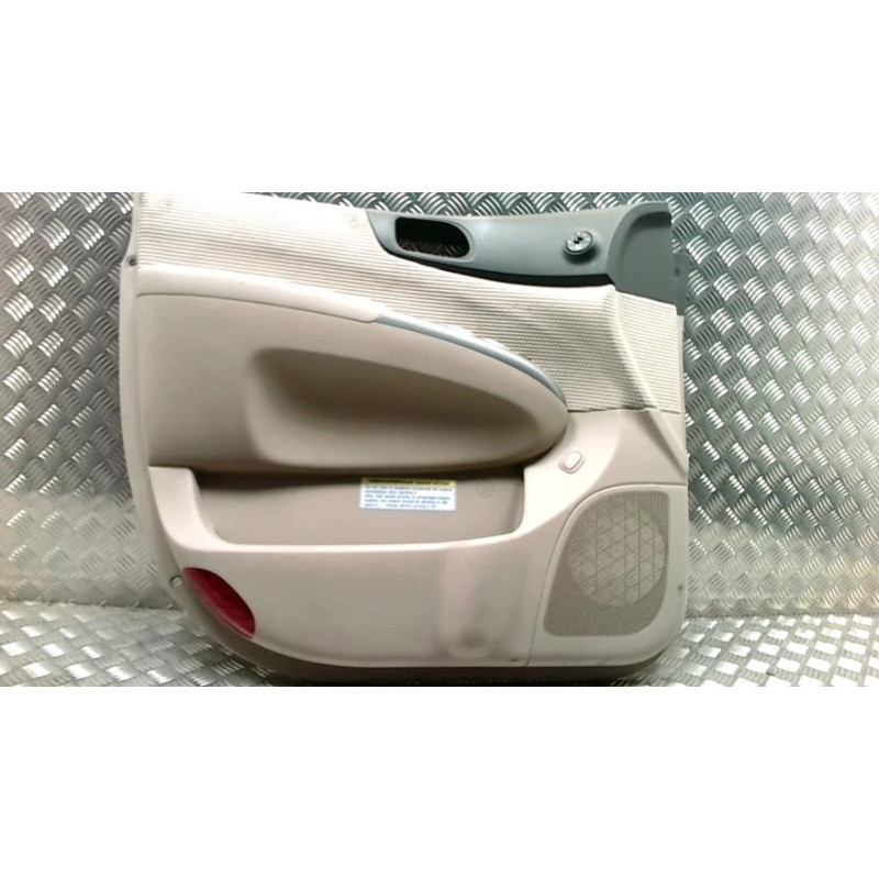 Panneau de porte avant gauche KIA CARNIVAL 2 d’occasion