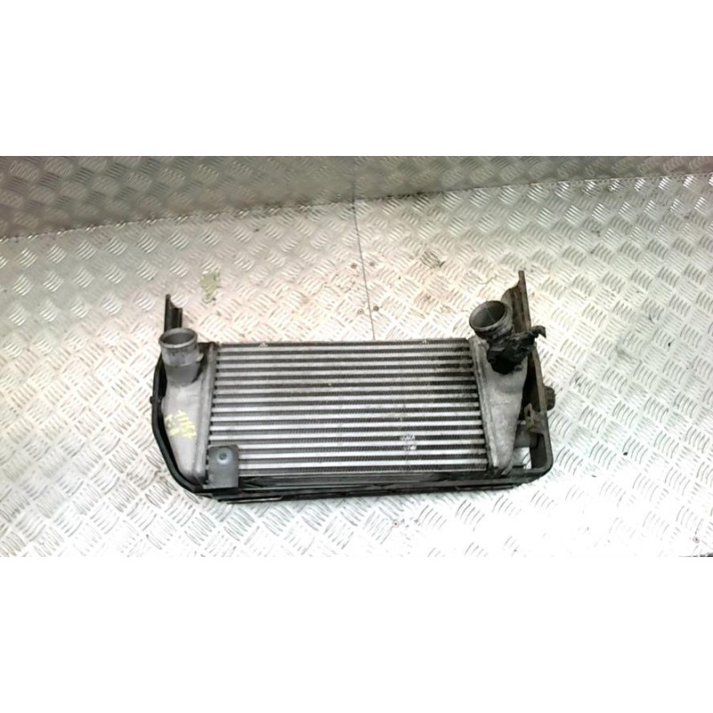 Echangeur air (Intercooler) KIA CARNIVAL 2 d’occasion