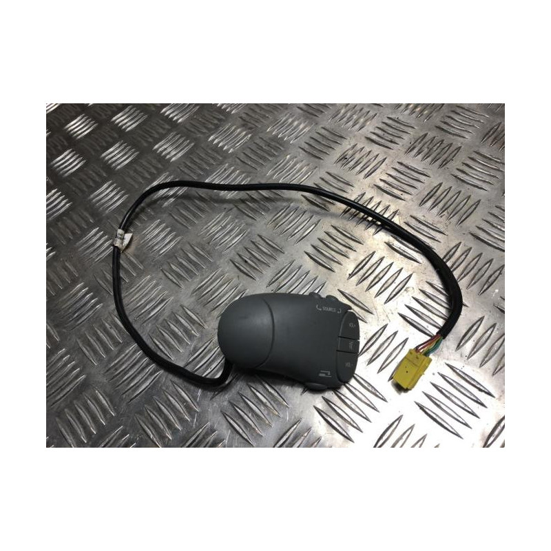 Commande autoradio RENAULT TWINGO 1 PHASE 3 d’occasion