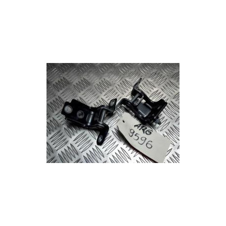 Charniere de porte arriere gauche MAZDA 3 3 PHASE 1 d’occasion