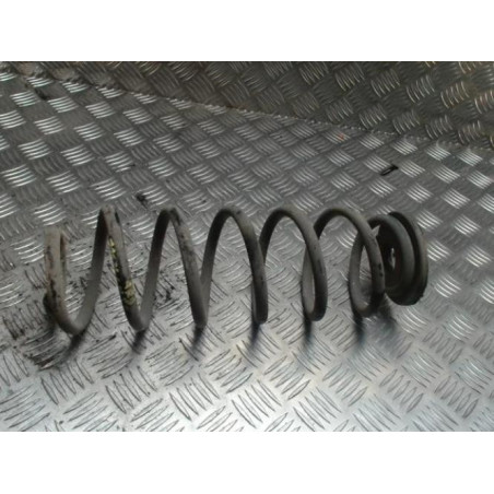 Ressort de suspension arriere droit VOLKSWAGEN GOLF 5 d’occasion