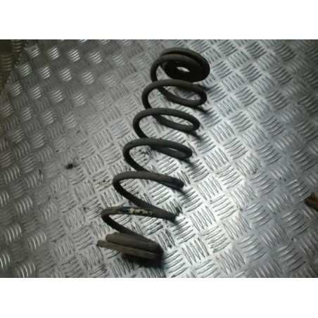 Ressort de suspension arriere gauche VOLKSWAGEN GOLF 5 d’occasion