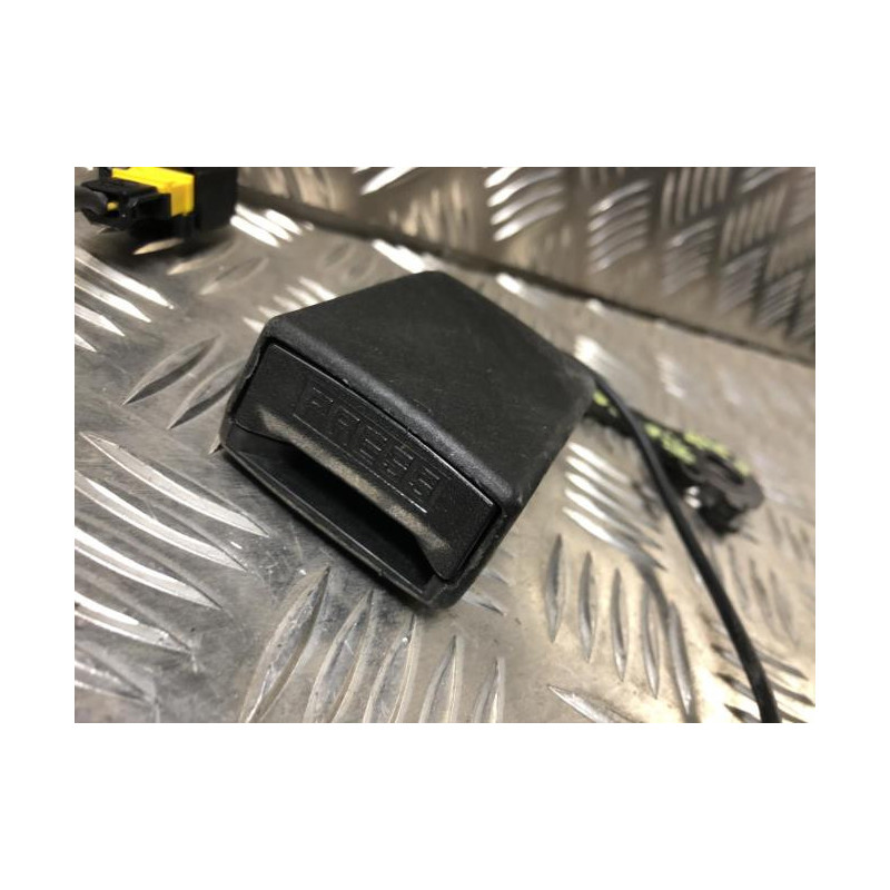 Attache ceinture arriere centrale CITROEN C4 PICASSO 2 PHASE 1 d’occasion
