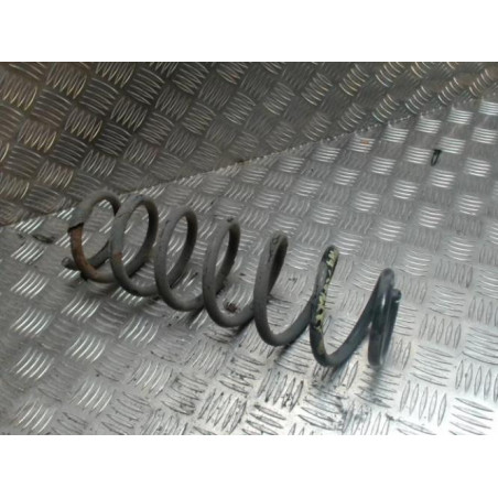 Ressort de suspension arriere droit RENAULT SCENIC 3 PHASE 1 d’occasion