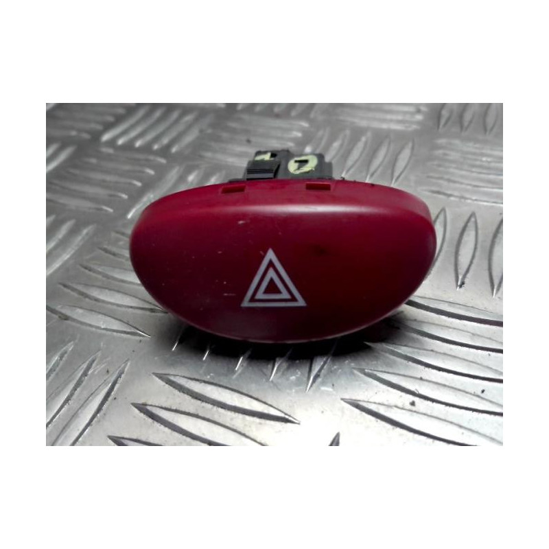 Bouton de warning PEUGEOT 206 PHASE 2 CABRIOLET d’occasion
