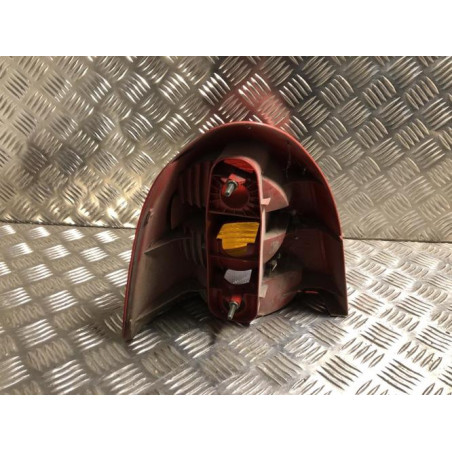 Feu arriere principal droit (feux) RENAULT TWINGO 1 PHASE 3 d’occasion