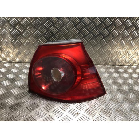 Feu arriere principal droit (feux) VOLKSWAGEN GOLF 5 d’occasion