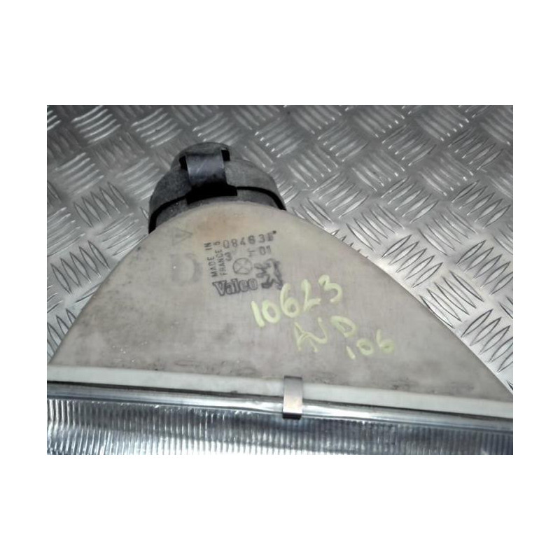 Optique avant principal droit (feux)(phare) PEUGEOT 106 PHASE 1 d’occasion