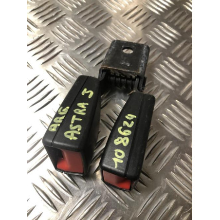 Attache ceinture arriere gauche OPEL ASTRA J PHASE 1 d’occasion