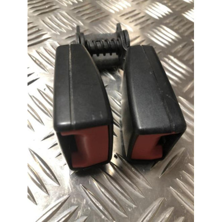 Attache ceinture arriere gauche OPEL ASTRA J PHASE 1 d’occasion