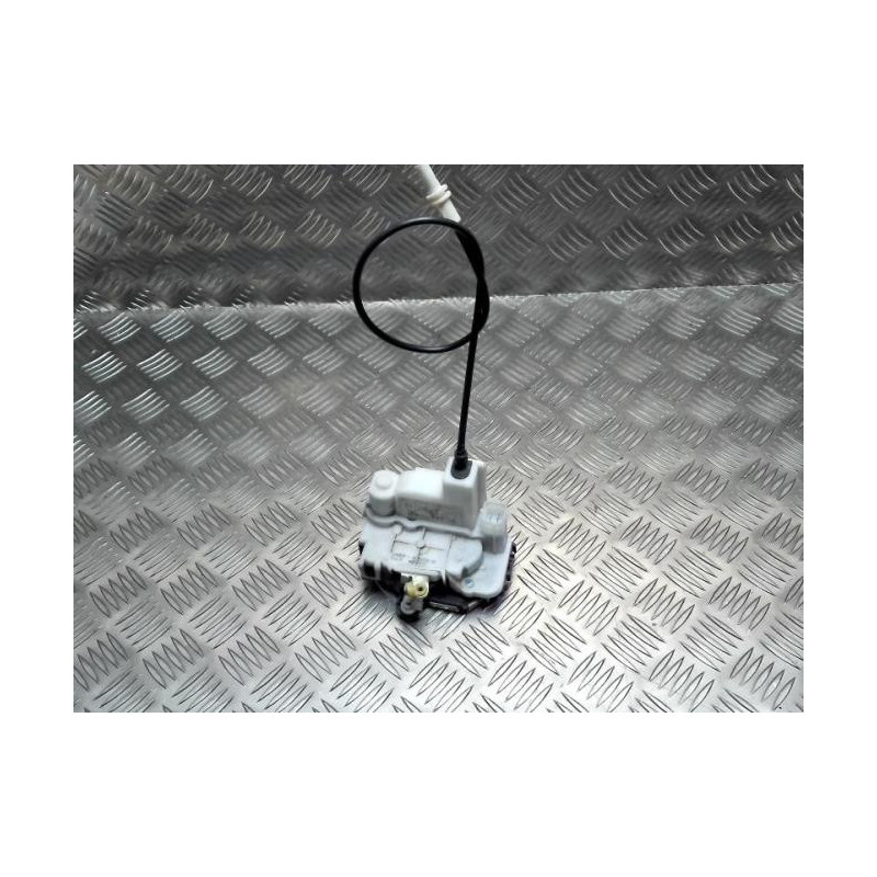 Serrure avant gauche FIAT PANDA 2 PHASE 1 d’occasion