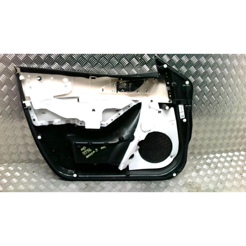 Panneau de porte avant droit MAZDA 3 3 PHASE 1 d’occasion