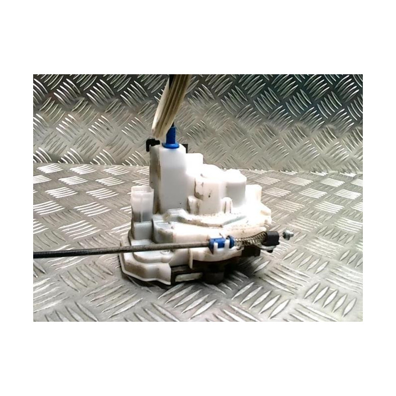 Serrure avant droit CITROEN NEMO d’occasion