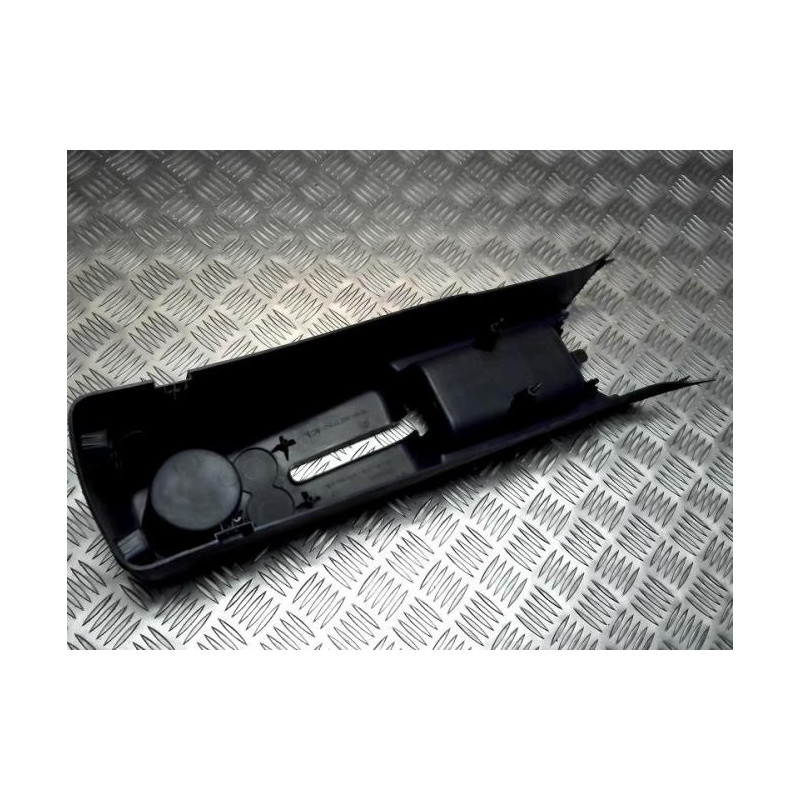 Console central (interieur plastique) CITROEN BERLINGO 1 PHASE 2 d’occasion