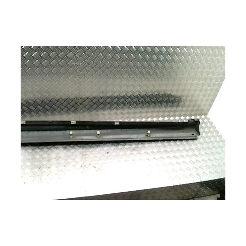Bas de caisse gauche MERCEDES CLASSE B 245 PHASE 1 d’occasion