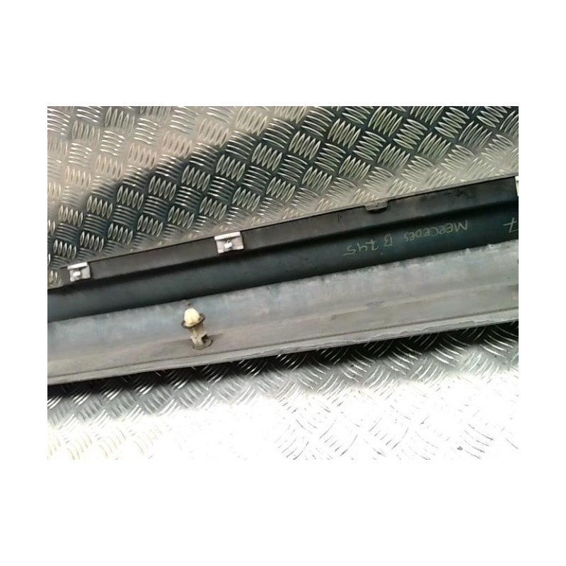 Bas de caisse gauche MERCEDES CLASSE B 245 PHASE 1 d’occasion