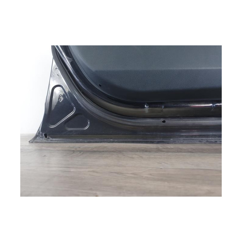 Porte avant gauche FORD FIESTA 6 PHASE 1 d’occasion