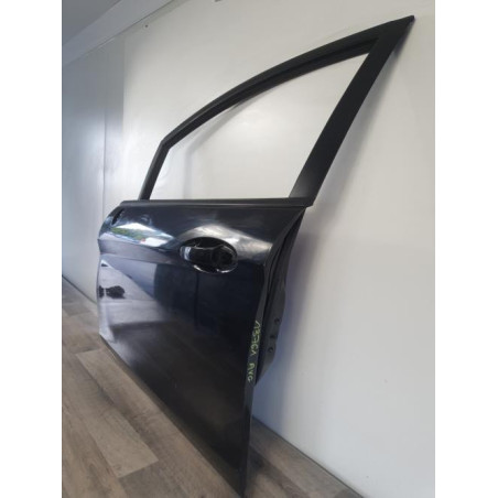 Porte avant gauche FORD FIESTA 6 PHASE 1 d’occasion
