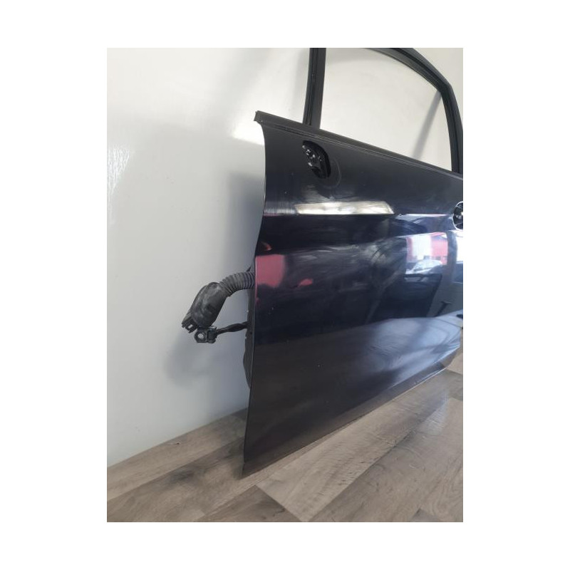 Porte avant gauche FORD FIESTA 6 PHASE 1 d’occasion