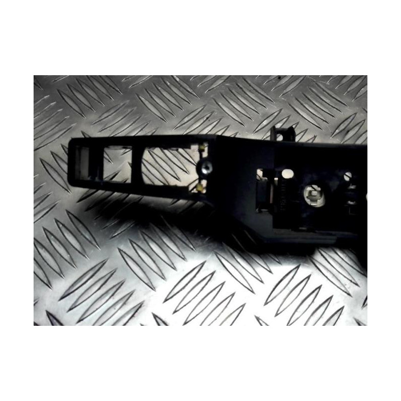 Support poignee porte avant gauche RENAULT KANGOO 2 PHASE 2 d’occasion