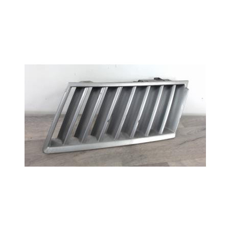 Grille de calandre gauche RENAULT VEL SATIS PHASE 1 d’occasion
