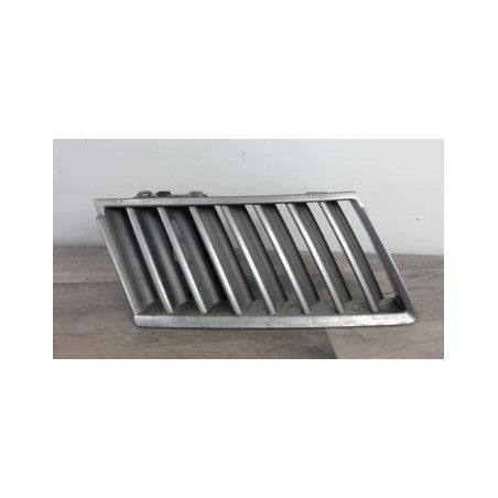 Grille de calandre droite RENAULT VEL SATIS PHASE 1 d’occasion