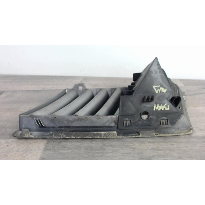 Grille de calandre droite RENAULT VEL SATIS PHASE 1 d’occasion