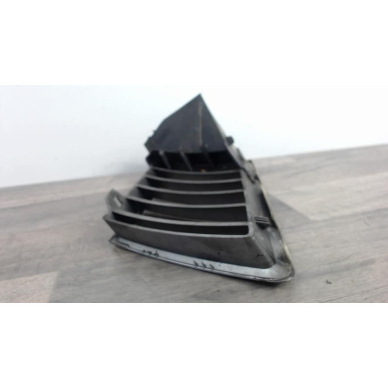 Grille de calandre droite RENAULT VEL SATIS PHASE 1 d’occasion