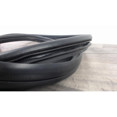 Joint de porte avant gauche HYUNDAI I 20 1 PHASE 1 d’occasion